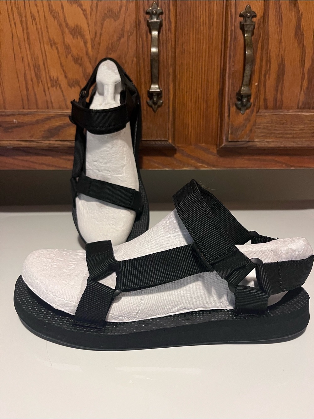 Teva Original Universal Sandals EUC Black Women Size 7 Waterproof Strappy